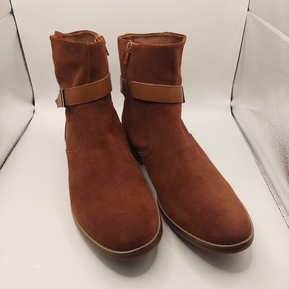 CLARKS leather mid calf‎ boots size 9.5 mahogany